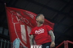 D16
